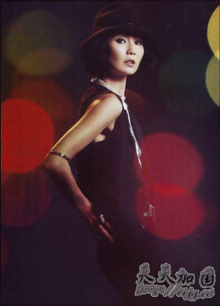 周迅畅谈时尚理念 携手张曼玉舒淇拍写真(图)