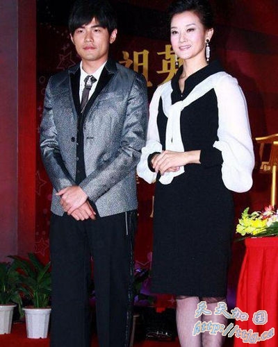 周杰伦和宋祖英。(资料图)