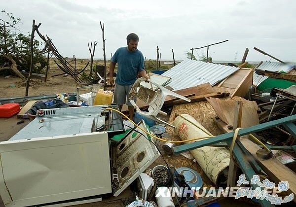 飓风“希梅纳”袭击墨西哥下加州(组图)