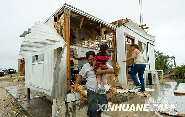 飓风“希梅纳”袭击墨西哥下加州(组图)