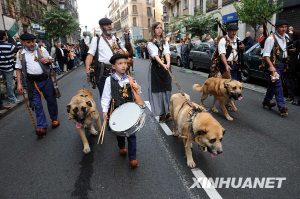 1025գ׶ǣȮжǰ档죬300ֻ򴩹ϣҵӣҪϵ·ߵõ 