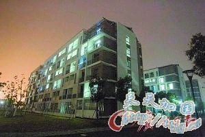 杨弟:我并未索要35万赔偿(组图)