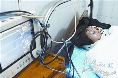 凌晨四时 卧铺车坠下长阳山崖(组图)