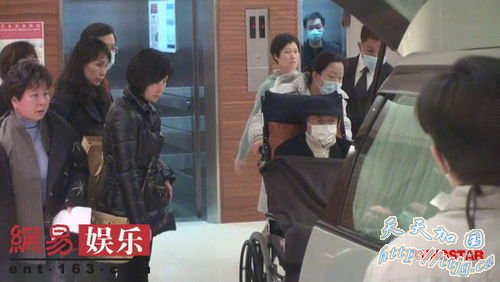 赌王何鸿燊出院。