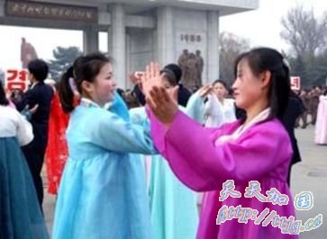 组图:朝鲜庆祝金正日任最高司令18周年