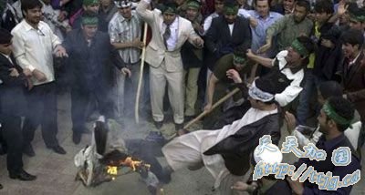 美军打死阿平民引发游行示威 学生高呼“奥巴马去死”