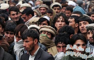 美军打死阿平民引发游行示威 学生高呼“奥巴马去死”