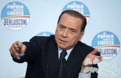 贝卢斯科尼召开新闻发布会与记者大吵