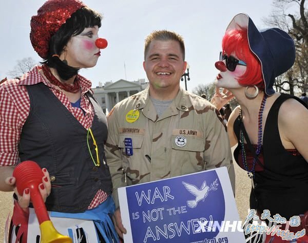 320գ׶ʢٰ׹⣬һʿŮμӷսᡣ죬ھۼڻʢٰ׹зսᣬս7꣬Ҫ˺Ͱ»ž