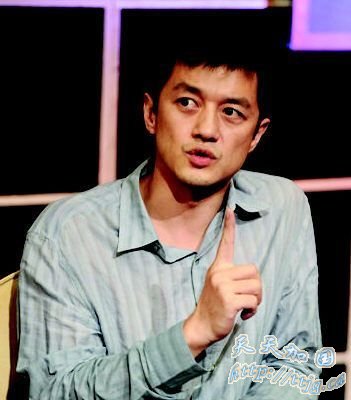 李亚鹏替章子怡鸣不平。(资料图)