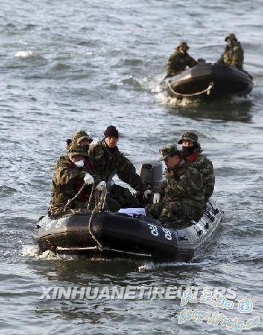 韩国找到“天安”号沉没事故一失踪者遗体(组图)