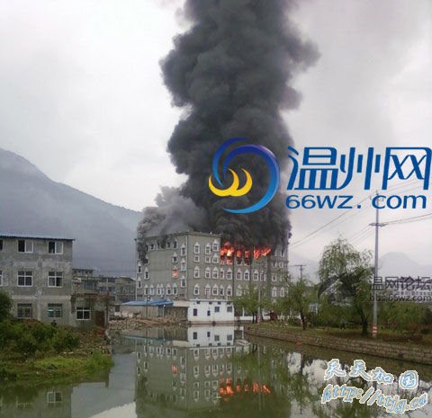 温州1所教堂发生大火疑有3名孩子被困(图)