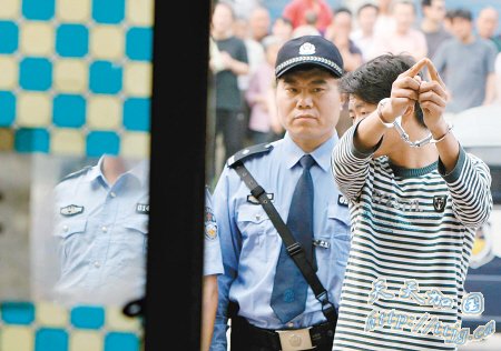 非分要求遭拒 男子奸杀发廊女(组图)