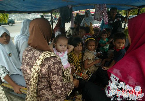 印尼发生里氏7.2级地震 尚无人员伤亡报道