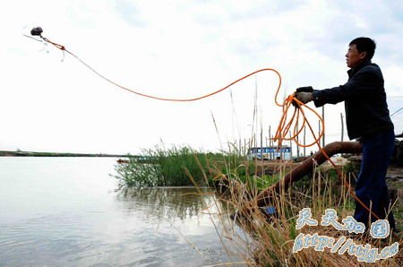 찲ͳ׹¹ʵ:“·”ѱ̾