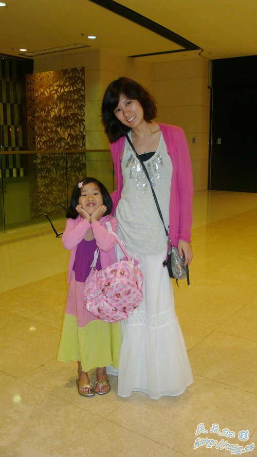 ��ͼ���־���ЯŮ��̨��������������Ѹ�ԲԲ