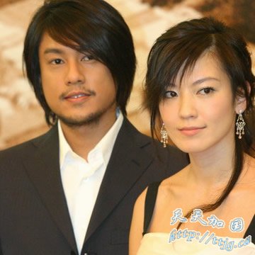 朱孝天顶艳阳骑车甩肥肉 调皮林熙蕾戏弄记者