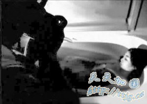 女演员裸死豪华酒店生前遭导演“潜规则”(图)