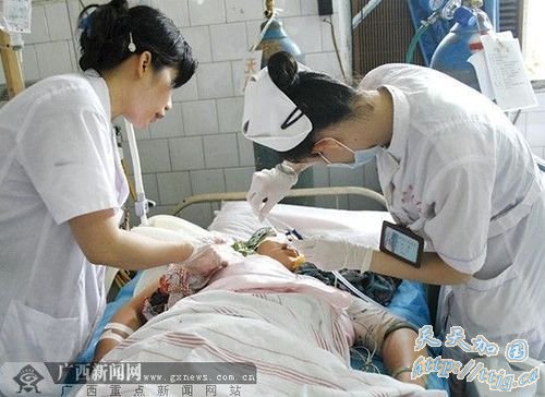 广西荔浦一女子在其情夫家中喝农药身亡(图)
