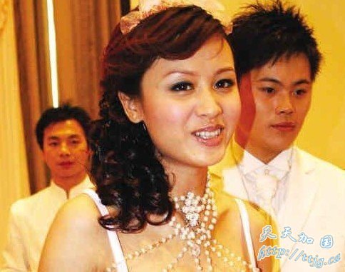 叶一茜晒自拍照疑做削脸手术 网友惊呼巨变(图)