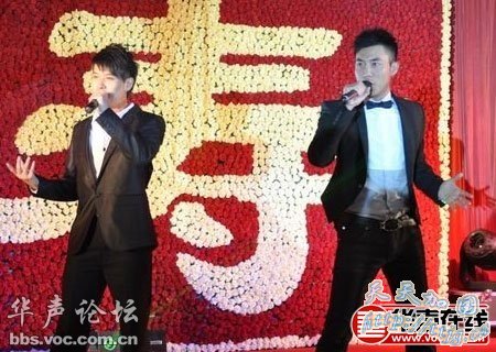 山西一官员为父庆寿 知名歌星性感女郎歌舞助兴(组图)