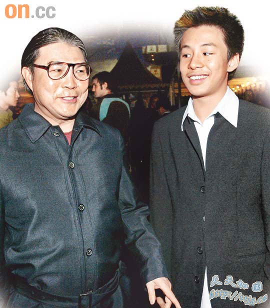 霍启人深得父亲霍震霆宠爱