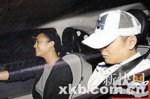 �º��ܲ�ס��Ұ�α̶�Ů������͵���¹�ϣ