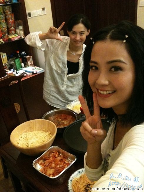 组图:张柏芝瘦身成功谢霆锋紧拥老婆秀恩爱