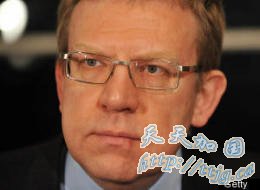 俄罗斯财长鼓励国民多抽烟喝酒 以扩大内需(组图)