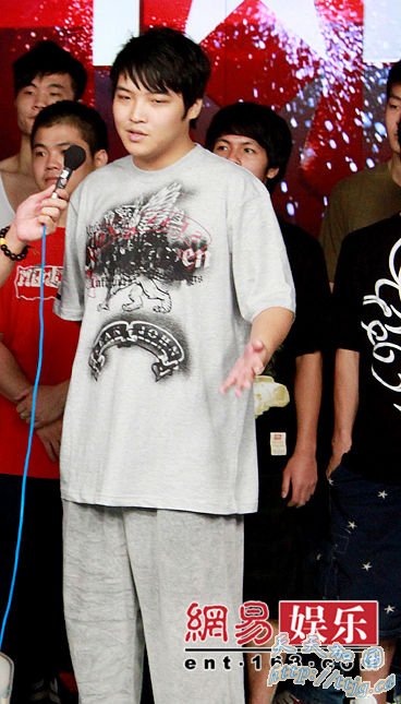 寿君超调侃被分在“死亡之组”。