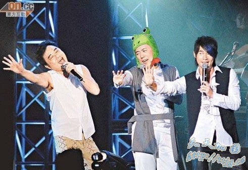 陈升(左)等三位台湾歌手上亚视宣传的计划告吹,成为亚视提交的“罪状”之一。