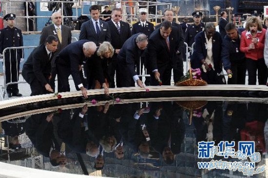 纽约举行纪念活动悼念9-11事件中遇难者(图)