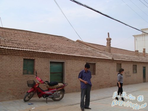 农民16间房遭拆未获分文补偿土地使用证被撤销