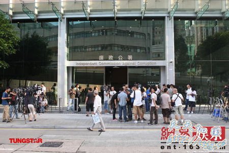 ��۱�����������