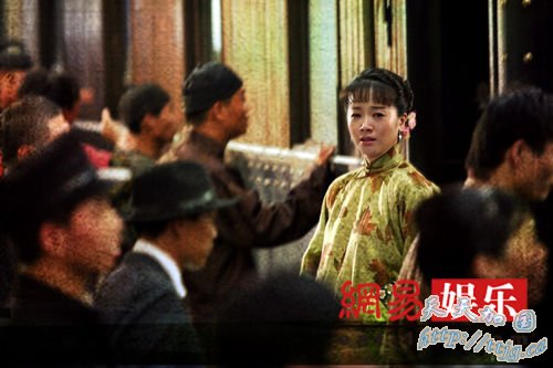 女一号左小青。