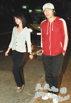 周星驰与于文凤(资料图)