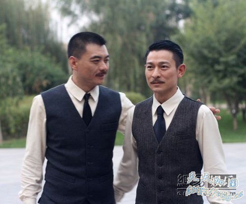 刘德华与王新军分别扮演蔡锷和许崇智。