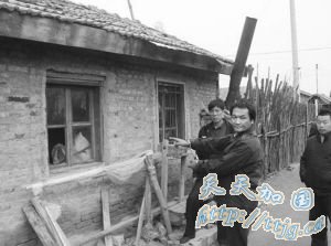抢劫杀死近七旬老妇男子又想对其性侵犯未果(图)
