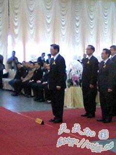 苏花公路失联陆客家属举办公祭 江丙坤到场吊唁