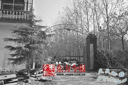 ���Ͽ��⽨��ʮ�������վ����ǧ�� ��ײ���