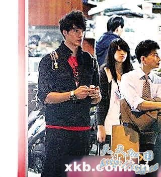 �����ֿ��������ѷ����ܻ� ��͵����æ����(ͼ)