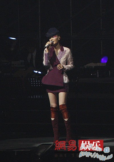 �������ݳ��ϰ볡ʱ��Ϊ�н���