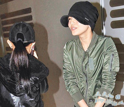 ���غ���Ů�����ѹ�ֱ��� ̨ý�ع�ϵ��ǳ(ͼ)