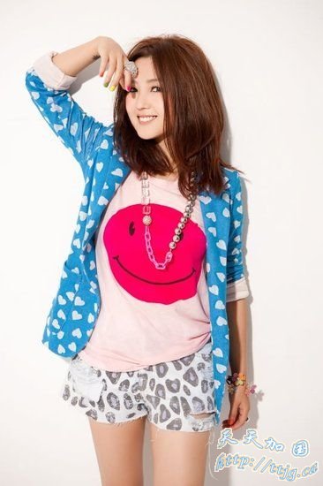 何洁谈“裸照”来龙去脉 称照片是女演员剧照