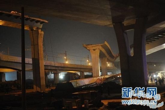 南京高架钢箱梁侧翻事故3名责任人被批捕
