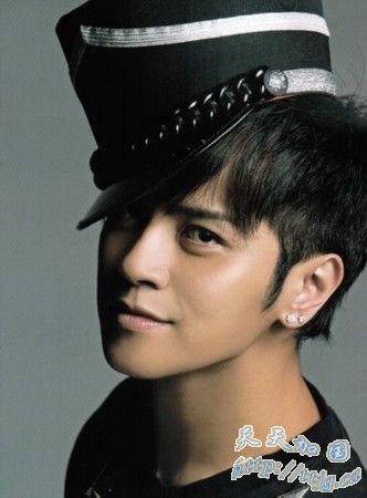 罗志祥两万打造潮妈 赞其街头智慧人生道理