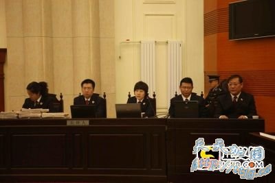 内蒙古假和尚袭警案开庭 21名被告人被起诉(组图)