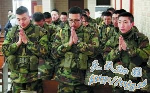 韩国三军本周演练海上实弹射击(组图)