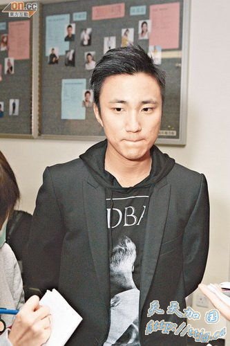 崔建邦遭乐易玲及旧爱遗弃 主持工作待顶替(图)