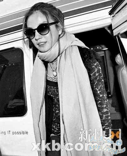 赵薇携女回老家安徽过春节 将与维塔斯同台亮相